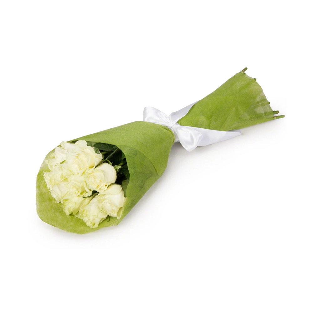 Букет из 11 белых роз в фетре Букет из 11 белых роз в фетре