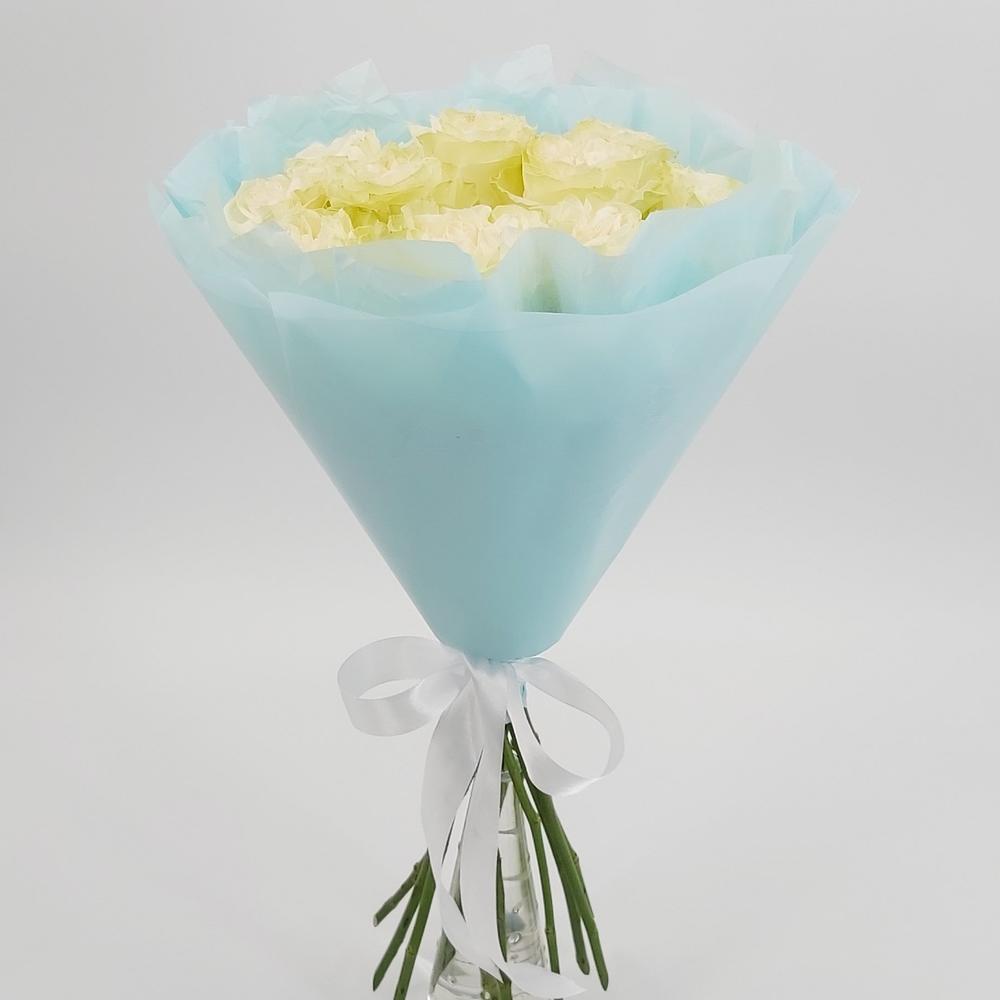 Букет «Кружевное облачко» – 11 белоснежных роз в нежной упаковке Барнаул Алтайский край